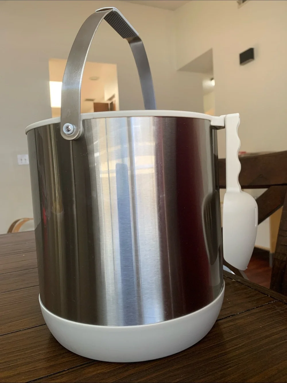 Insulated Stainless Steel Ice Bucket with Beige Trim and Scoop